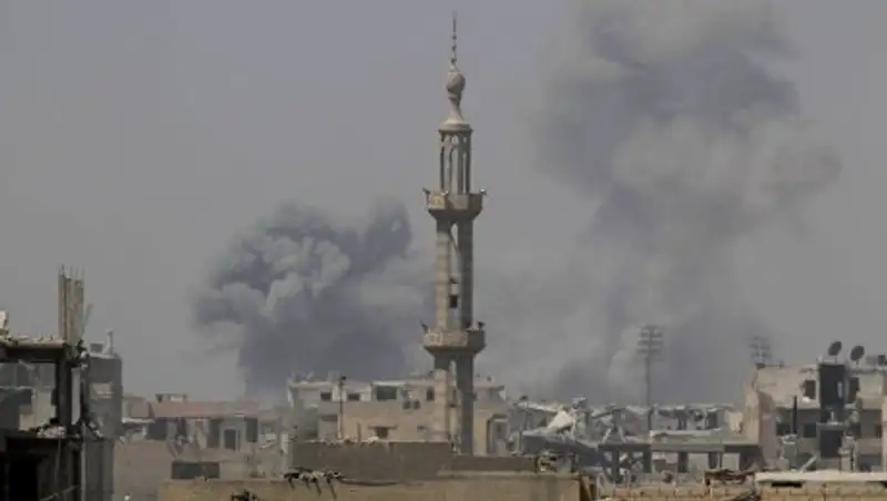 СМИ сообщили о гибели почти 80 человек в Ракке во время ударов коалиции США