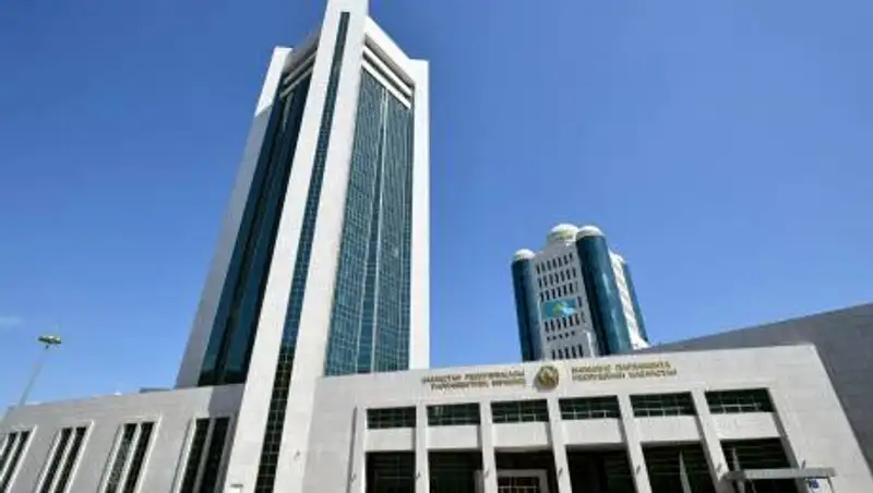 Новые депутаты принесли присягу в Мажилисе