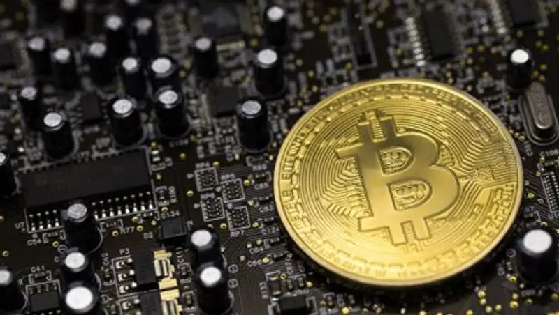 Курс биткоина превысил $15 тысяч