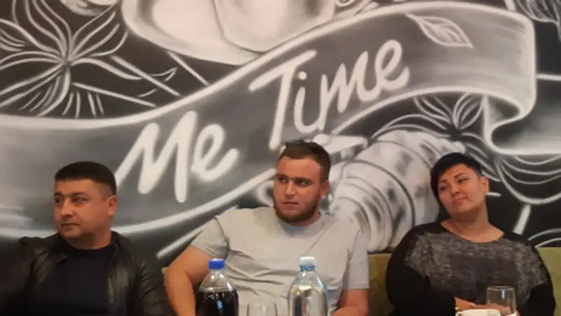 Почему в Алматы часто появляются ямы на дорогах - мнение