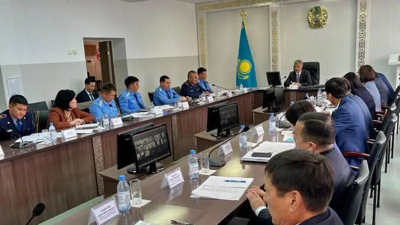 В прокуратуре Жамбылской области обсудили профилактику правонарушений среди несовершеннолетних