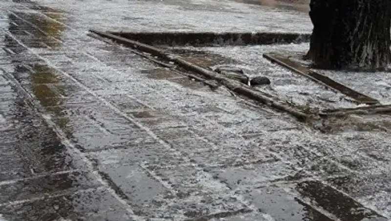 Гололед из-за дождя прогнозируют на дорогах Алматы