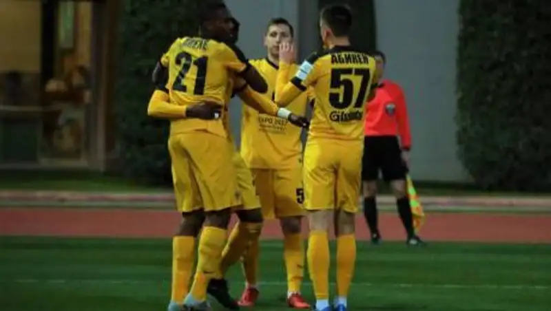 "Кайрат" переиграл чемпиона Грузии и одержал первую победу на заключительном сборе