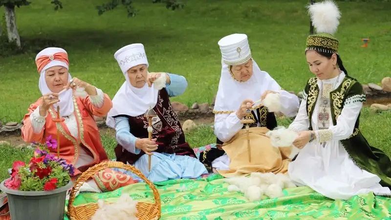 На западе Казахстана прошел этнофестиваль "Тойбастар"
