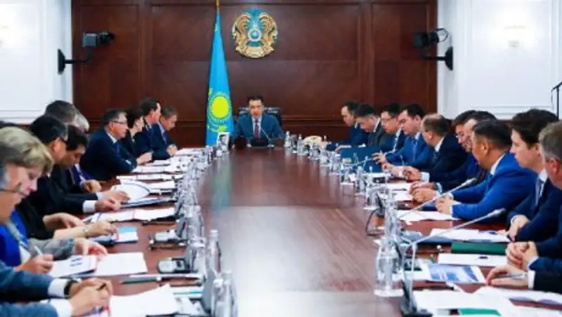 Сагинтаев провел совещание по вопросам проекта госпрограммы «Цифровой Казахстан»