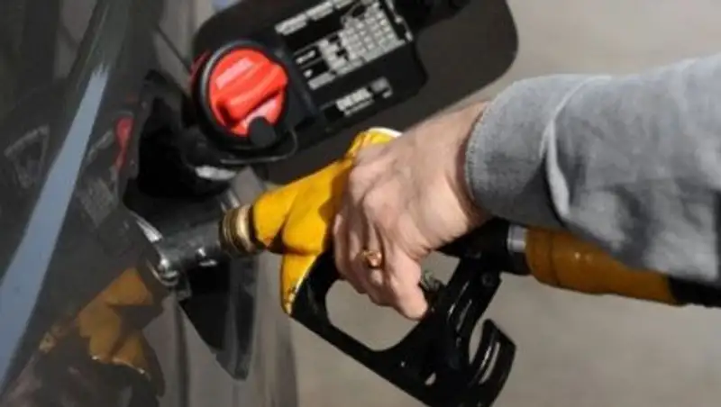 Цены на ГСМ в Казахстане не повысятся до середины 2014г – глава МНГ