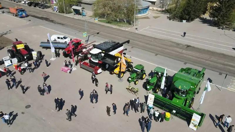 В Кокшетау прошла выставка сельскохозяйственной техники и продукции