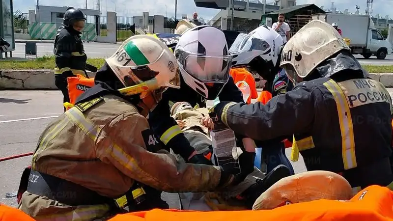 Четыре человека погибли при прорыве трубы с кипятком в московском ТЦ