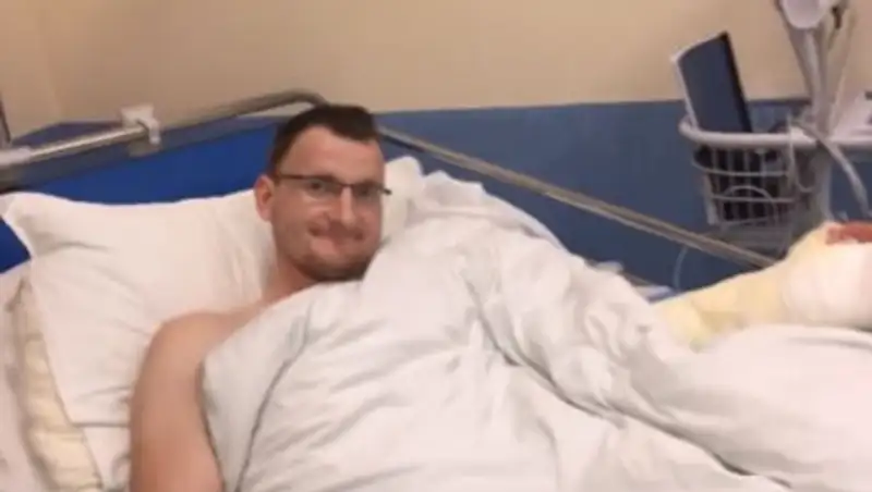 Польские врачи впервые пересадили руку человеку, рожденному без конечности