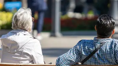 В Павлодаре 90-летняя женщина отдала мошенникам 13 млн тенге , фото - Новости Zakon.kz от 05.06.2023 16:23