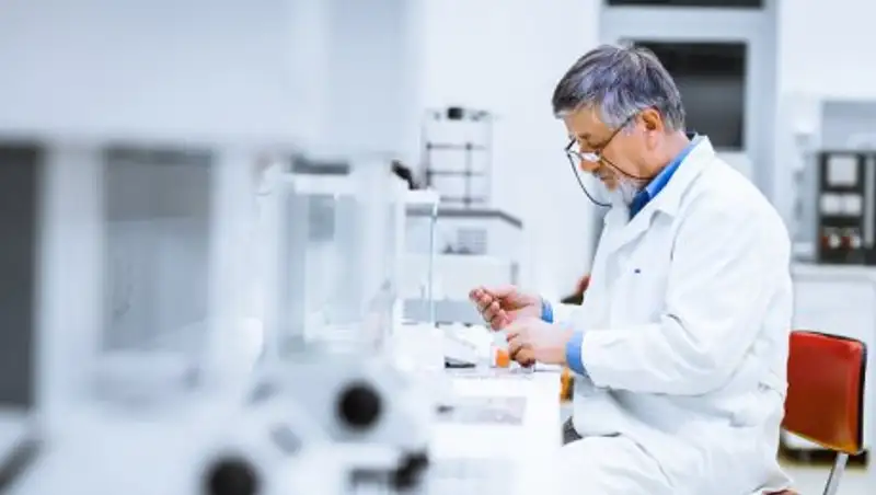 Президент РК поручил учредить дополнительные гранты ученым Казахстана и Центральной Азии