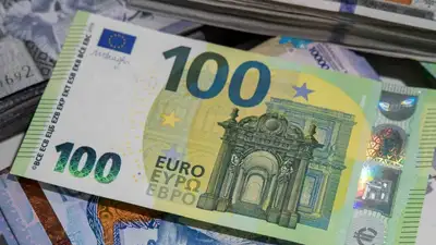 курсы валют, фото - Новости Zakon.kz от 15.12.2022 11:09