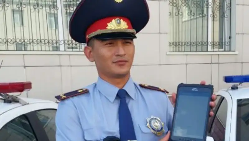 Полицейские Астаны теперь будут выписывать электронные протоколы