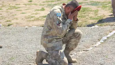 Кровью и потом: жесточайший отбор прошли 19 бойцов спецназа Нацгвардии и получили краповые береты, фото - Новости Zakon.kz от 13.07.2023 11:33