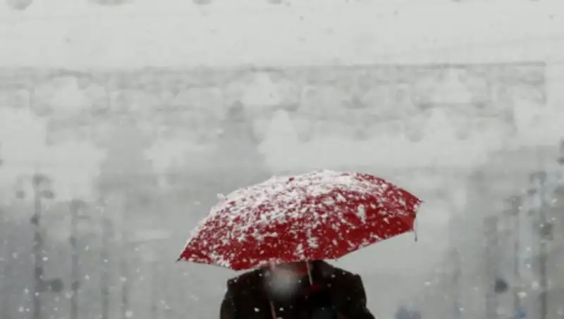 Штормовое предупреждение объявили в Нур-Султане и шести областях