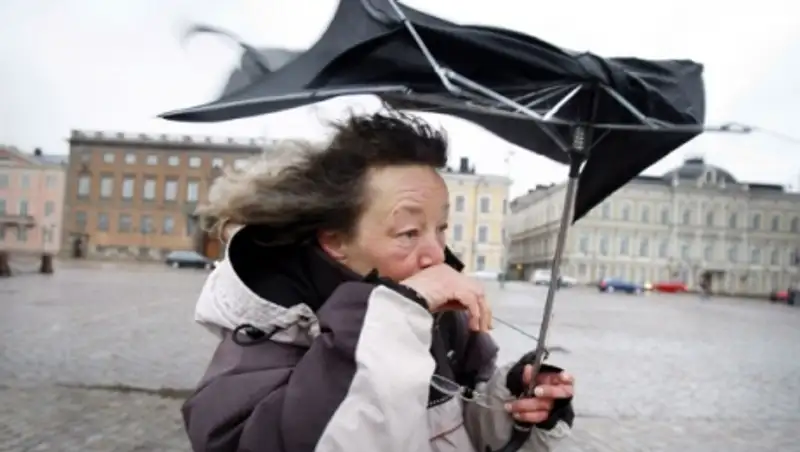 Мощный снегопад оставил тысячи жителей Финляндии без света