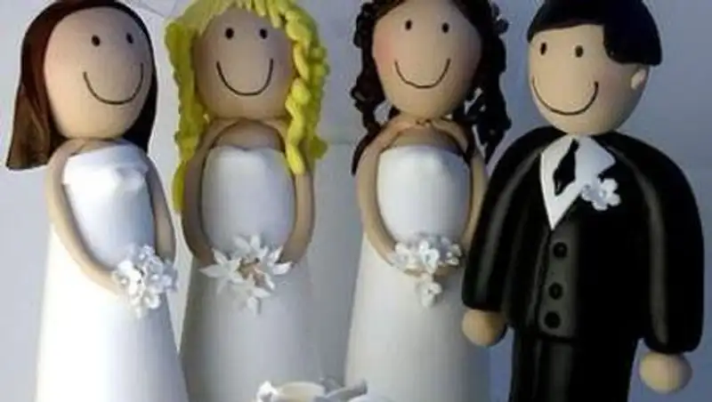 Жительница Актобе рассказала о своей жизни в золотой клетке в качестве токал