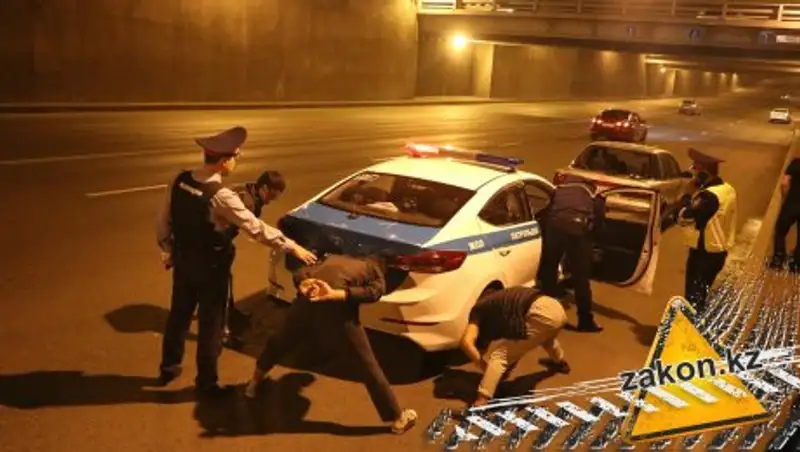 Полицейские задержали в Алматы грабителей по горячим следам