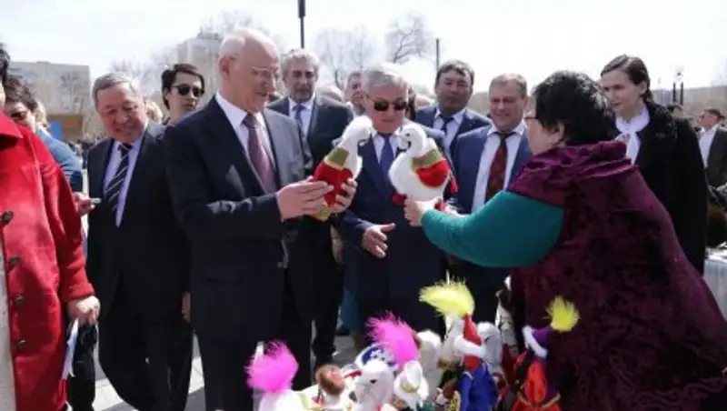Б.Сапарбаев: Между Актюбинской и Оренбургской областями сложились давние традиции добрососедства и доверия 