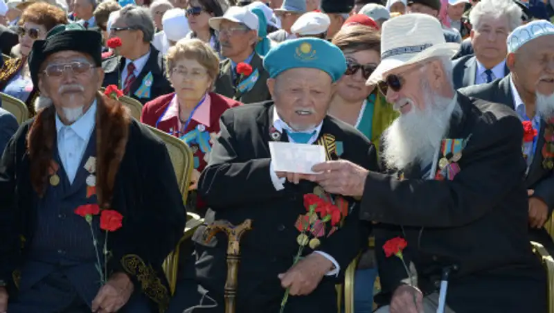 Сколько выплатят ветеранам ВОВ ко Дню Победы в Казахстане