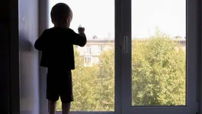 ребенок, опасность, спасение, фото - Новости Zakon.kz от 26.11.2021 14:15