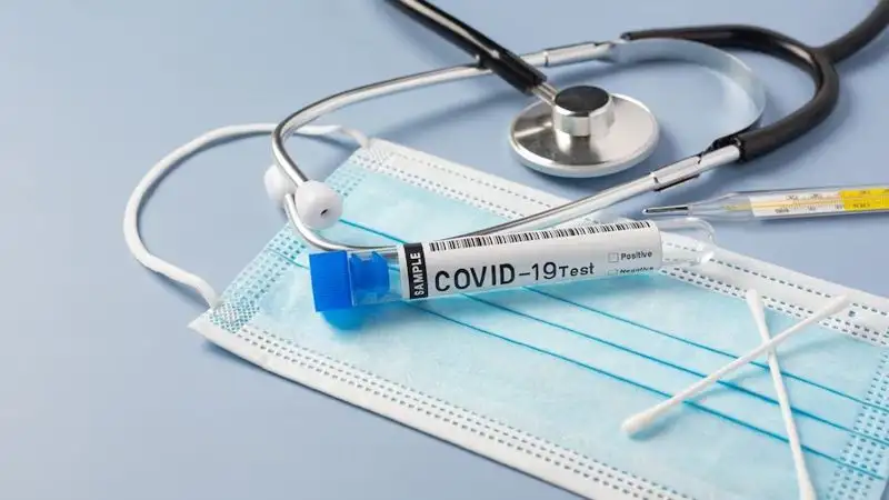 Спад числа заразившихся коронавирусом за сутки зарегистрировали в Казахстане