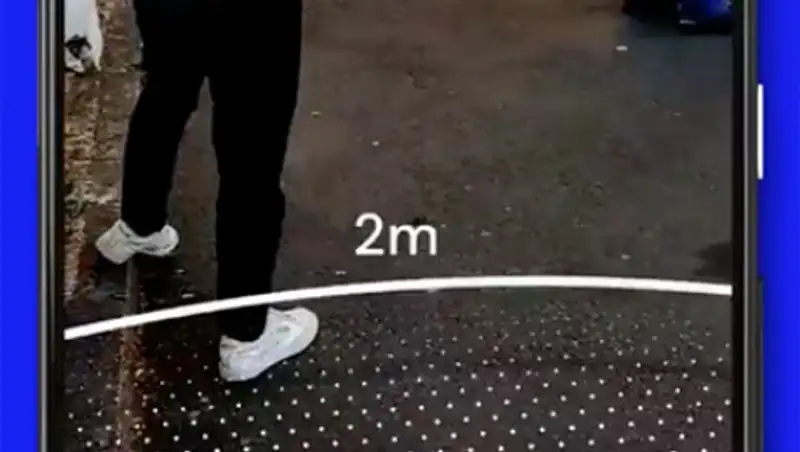 Google поможет людям соблюдать социальную дистанцию