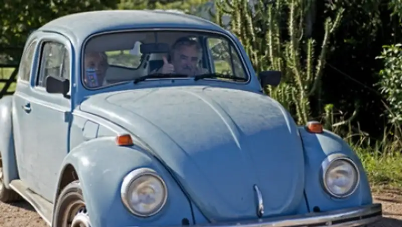 Президент Уругвая подбросил попутчика-автостопера