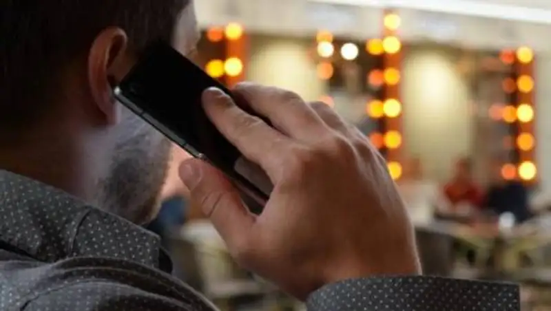 Вымогатель угрожал алматинке слить в соцсети интимные фото и видео