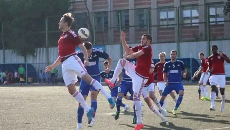 В чемпионате страны по футболу среди команд премьер-лиги сыгран 15-й тур