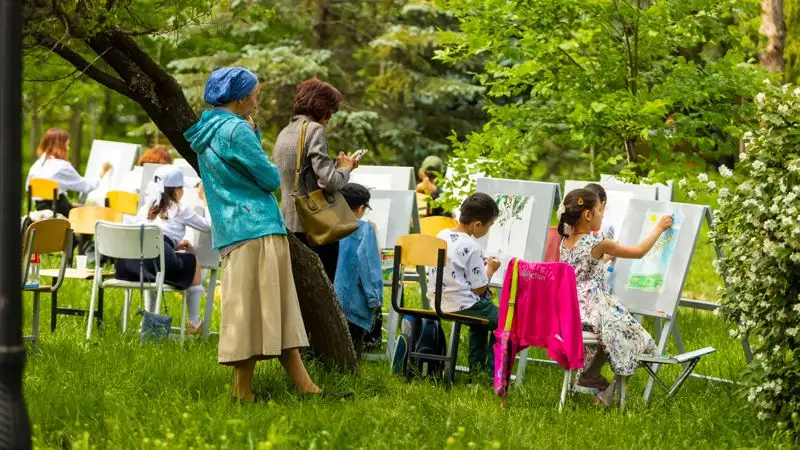 В Алматы прошел фестиваль для детей , фото - Новости Zakon.kz от 01.06.2023 17:02