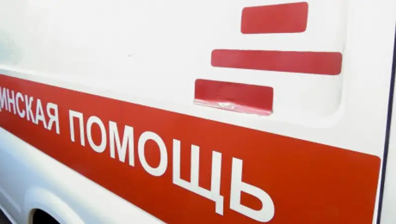 Автомобиль сбил двух беременных женщин в Актау