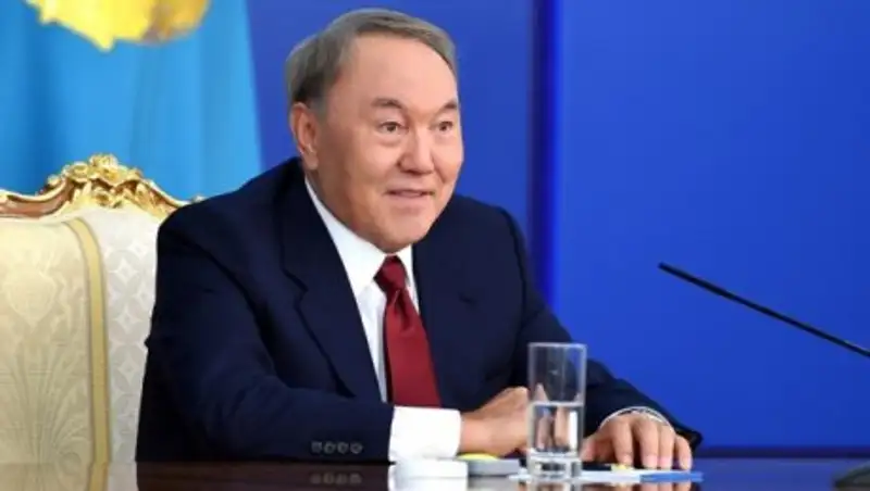 На улице мороз, а мы в палатке - Назарбаев рассказал о первом общежитии