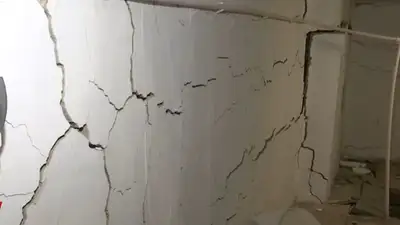 Опасное жилье: власти Актобе решили отремонтировать трещащие по швам новостройки, фото - Новости Zakon.kz от 27.04.2023 06:30