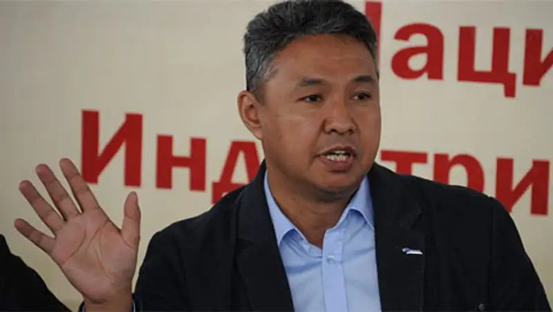 А.Перуашев: Расчеты о пользе Казахстана от ТС пока не представило Правительство