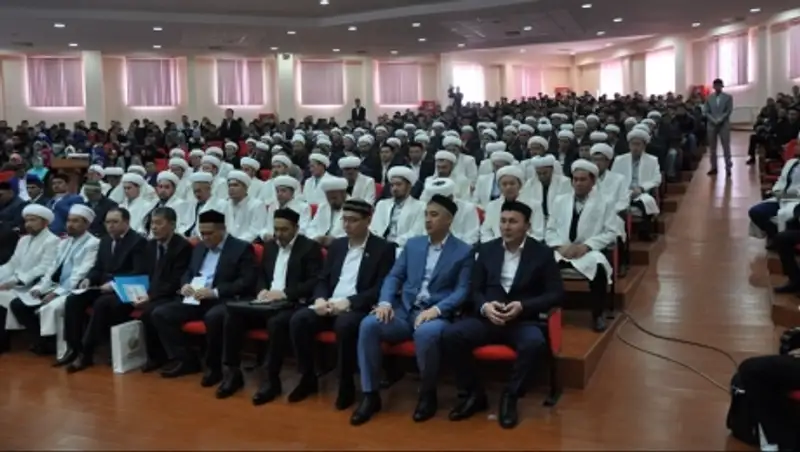 В Казахстане студенты медресе-колледжей будут получать религиозное и светское образование