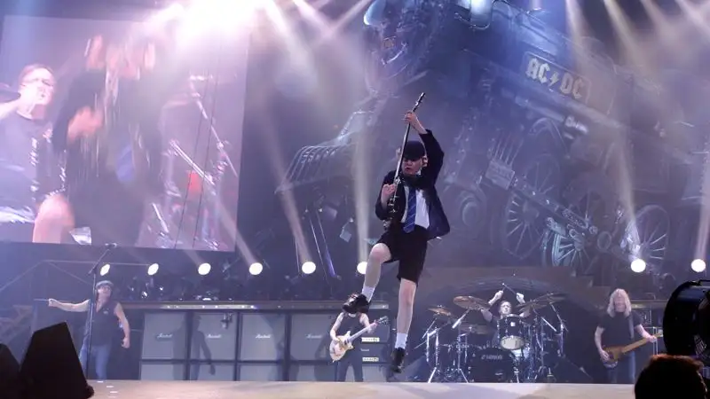 Легенды рока AC/DC вернутся на сцену после семилетнего перерыва