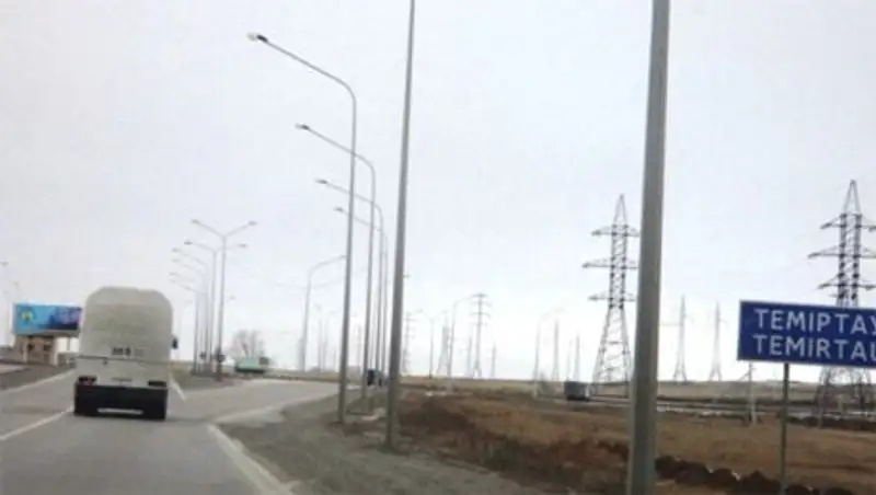 Участок автотрассы Астана - Темиртау будет сдан в эксплуатацию в 2016 году