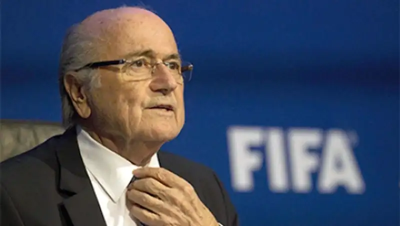 Президент ФИФА Блаттер попал в больницу с нервным срывом