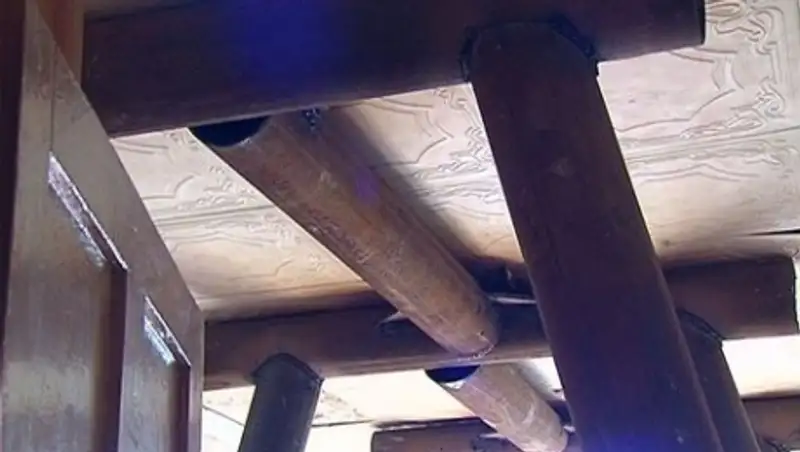 Жители аварийного дома в Темиртау не могут вернуться в свои квартиры