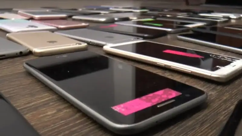 В Алматы изъяли крупную партию краденых смартфонов