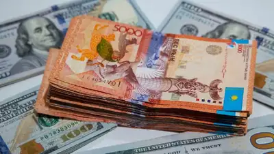 курс иностранных валют на торгах, фото - Новости Zakon.kz от 15.08.2022 16:28