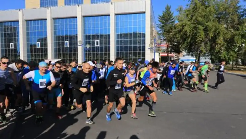 Около 5 тысяч человек вышли на старт дуатлонного забега в Павлодаре
