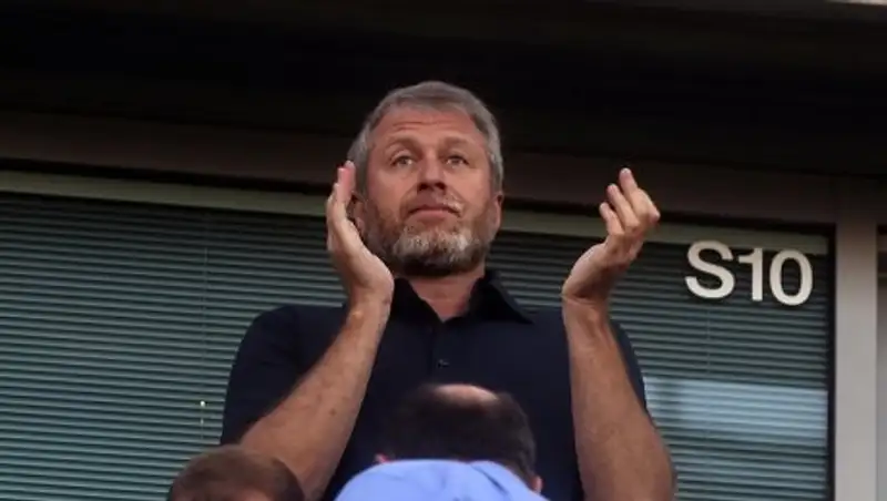 СМИ: Абрамович намерен продать часть акций ФК "Челси" китайским инвесторам