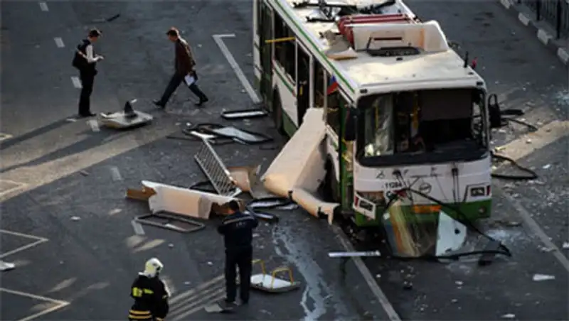 Число жертв теракта в волгоградском автобусе выросло до семи человек, фото - Новости Zakon.kz от 19.11.2013 17:59