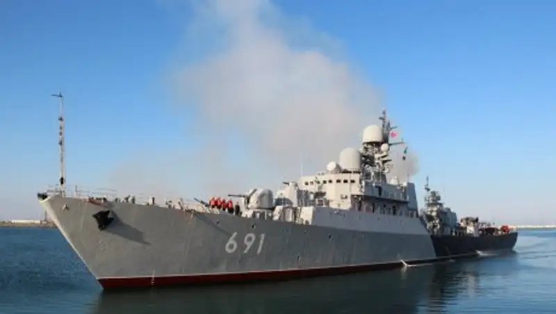В порт Актау прибыли корабли Военно-морского флота России