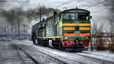 Очередной поезд с опасными материалами сошел с рельсов в США, фото - Новости Zakon.kz от 28.03.2023 01:22