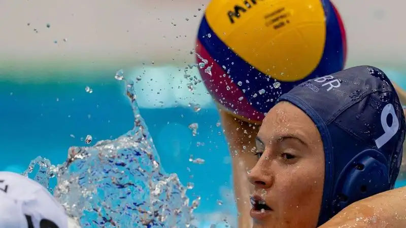 Женская сборная Казахстана по водному поло прошла в полуфинал отбора Кубка мира