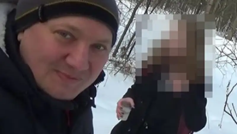 Российский блогер напоил 15-летнюю школьницу водкой ради подписчиков в YouTube