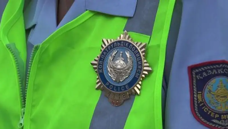 Укусившего полицейского дебошира приговорили к 3 годам тюрьмы в Актюбинской области